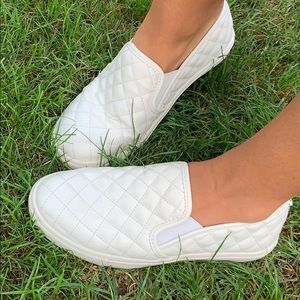 Steve Madden Ecentrcq White Slip Ons Brand New